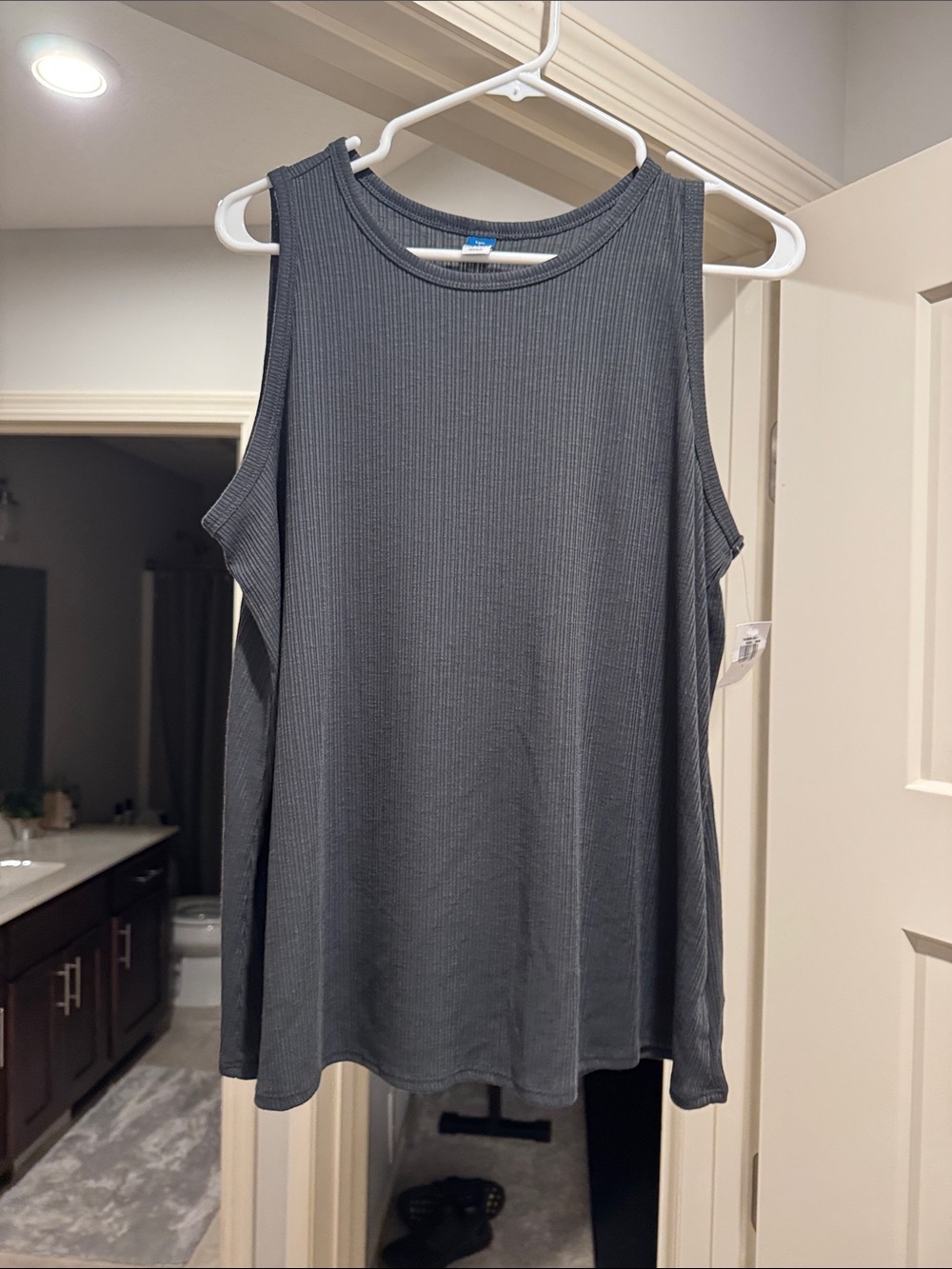 Old Navy Charcoal Cold-Shoulder Ribbed Tank Top